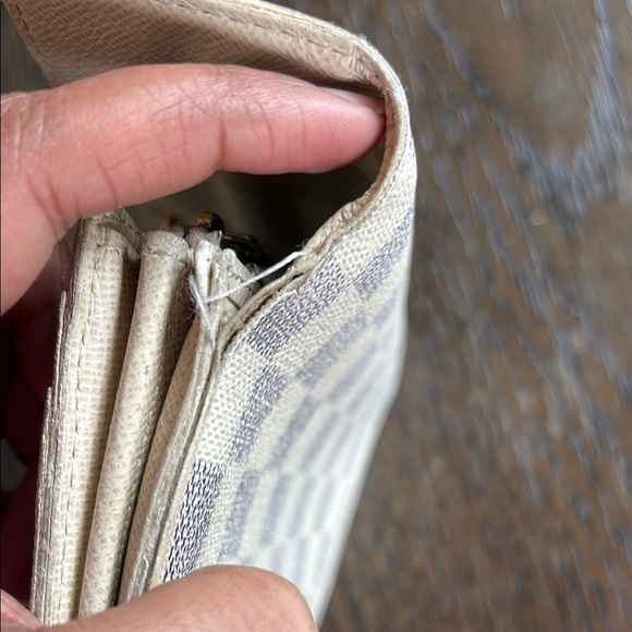 LV Damier Wallet with COA - Picture 5 of 7